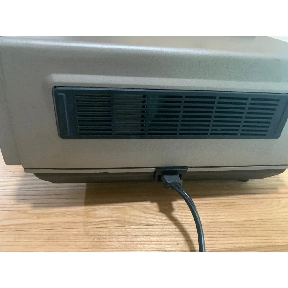 Argus 538 Slide Projector 4 Inch f:3.5 Lens Rare Vintage Retro y2k New Bulb